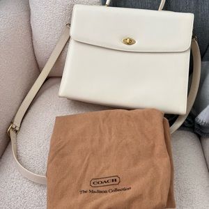 Vintage Coach Madison collection bag🤍